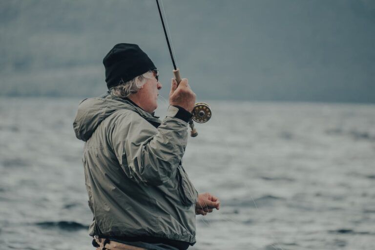Achat d’une carte de pêche : comment procéder pour son acquisition ?